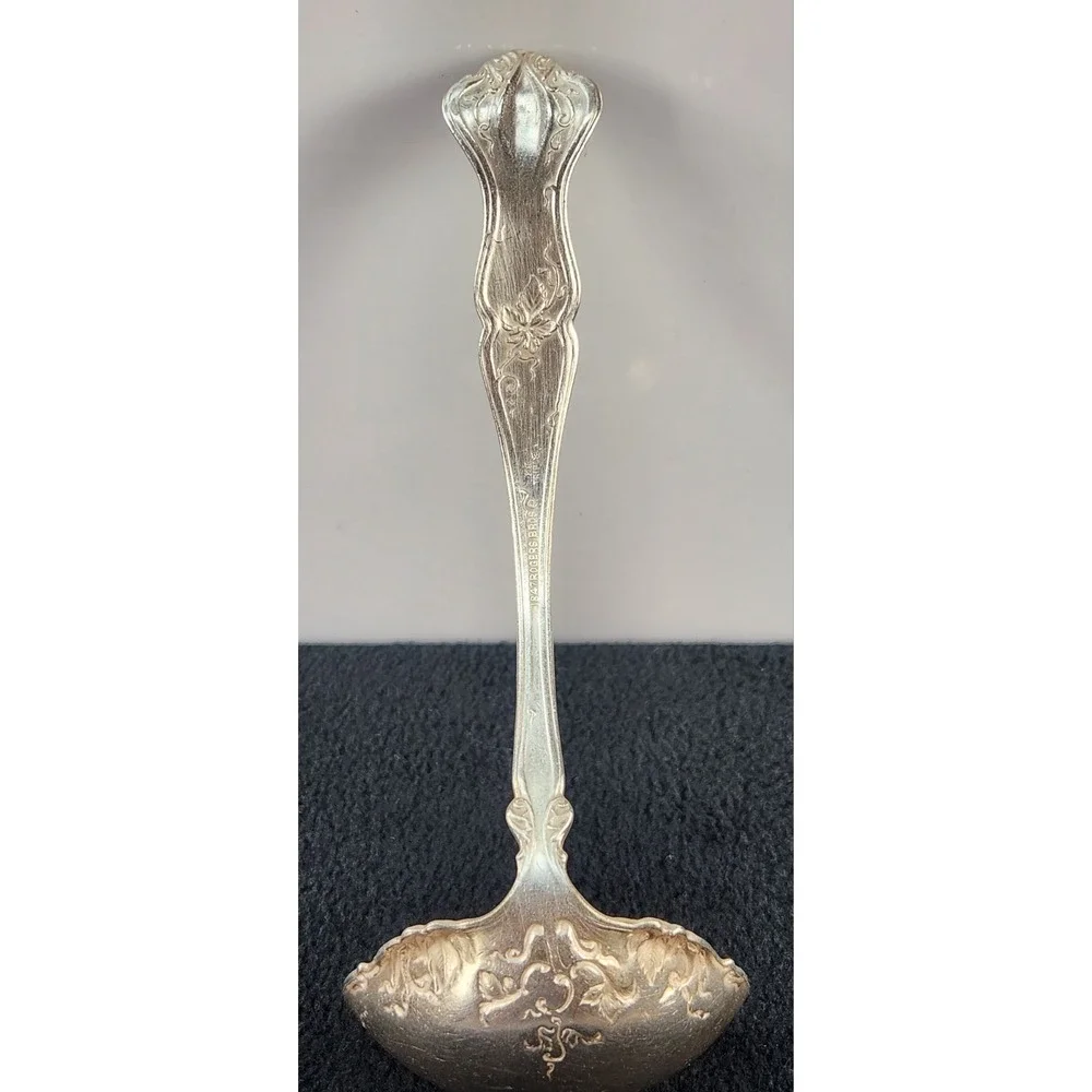 1847 Roger Bros Silverplate  Gravy Ladle With Grape Vines Pattern